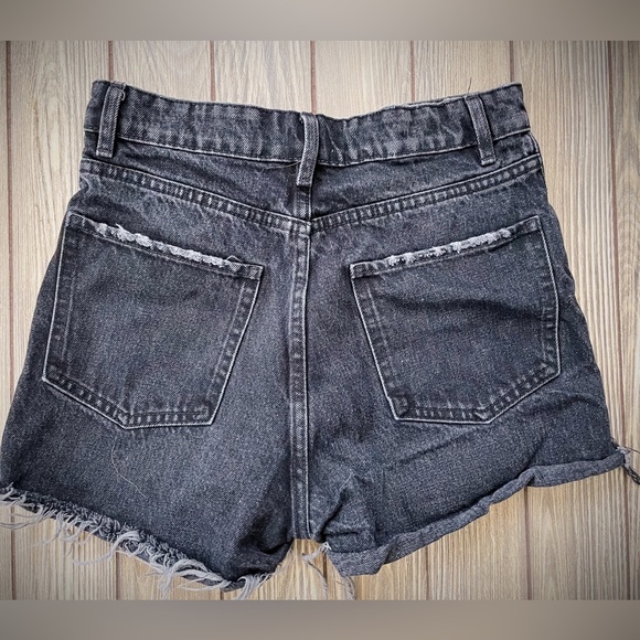 Zara HIGH RISE DENIM SHORTS - Picture 2 of 4